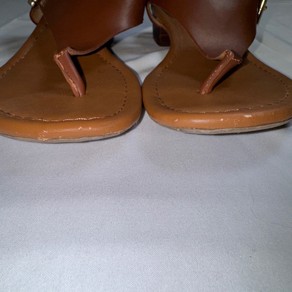 Tommy Hilfiger Kitty 2 Brown Thong Sandals Buckle Low Block Heel Women 9M - Picture 7 of 8